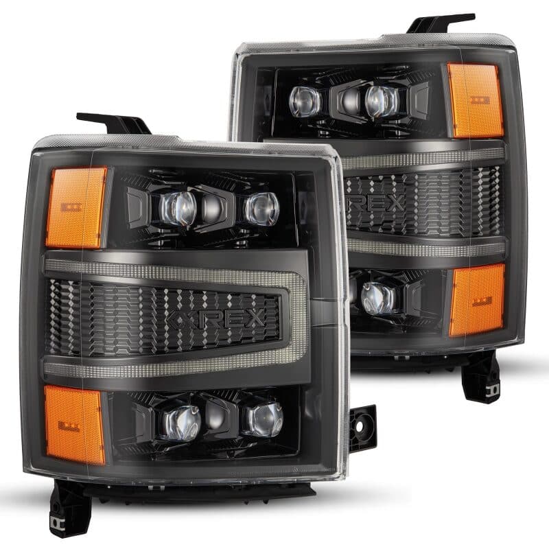 פנסי ראש ARX NOVA של AlphaRex לטויוטה היילקס